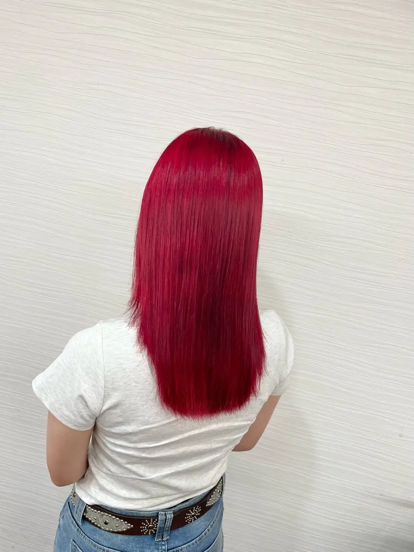 ロング カラー ブリーチ LaRmE Ayumi.のヘアスタイル