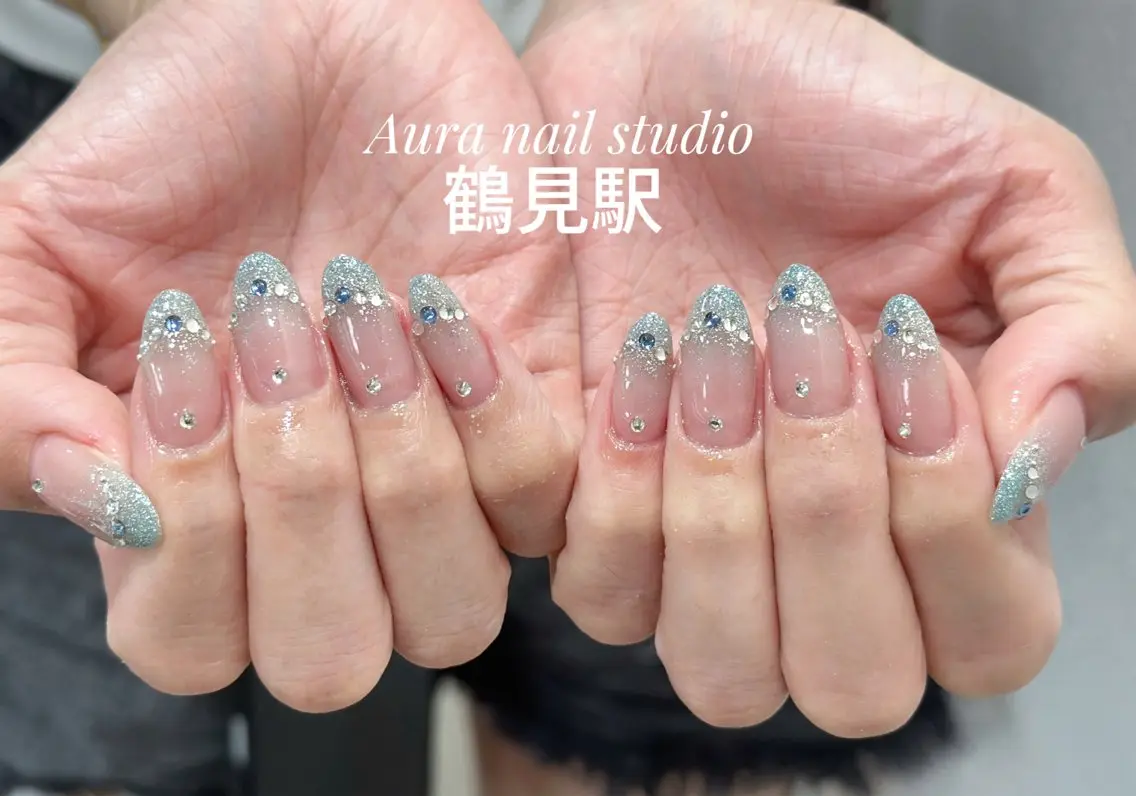 ネイル ハンドネイル Aura nail 🍐💫のネイルデザイン