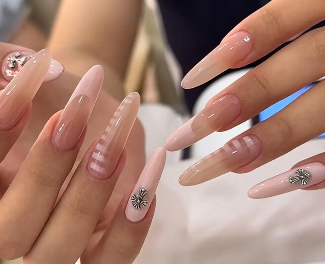 ネイル ハンドネイル ハンドケア 🍑 momo_nailのネイルデザイン