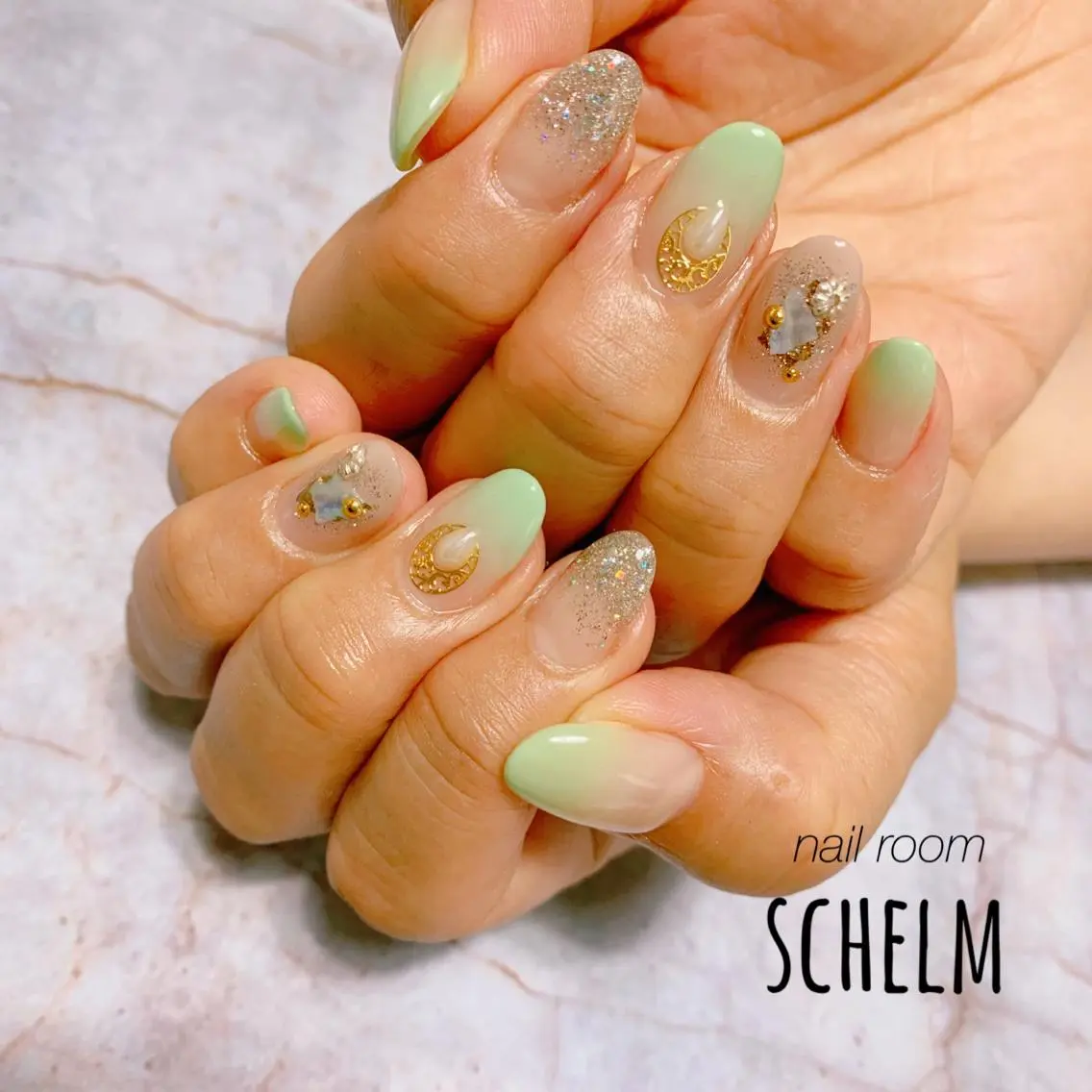 ネイル ハンドネイル nail room シュレムのネイルデザイン