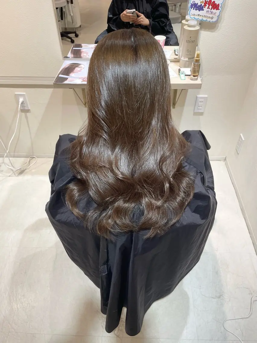 ロング カラー ベージュカラー オリーブベージュ オリーブカラー 韓国風ヘア レイヤーカット ヘアカラー 名駅/レイヤーカット /艶感/Ayaのヘアスタイル