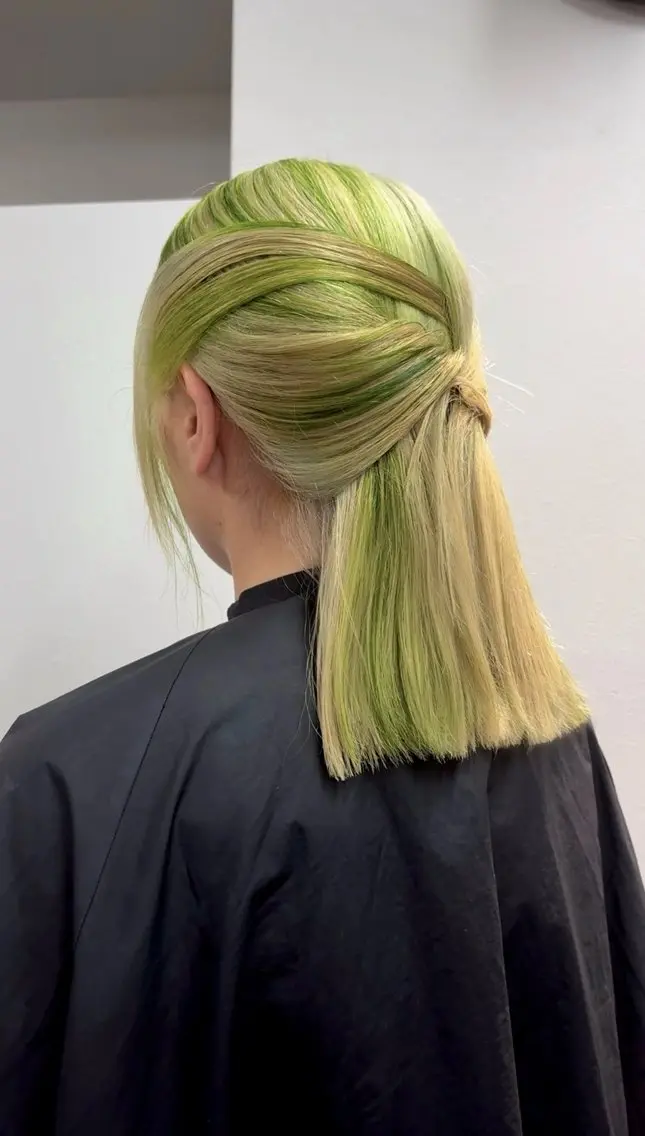 ミディアム ヘアカラー なんば、心斎橋🍓 ハイトーンnicoのヘアスタイル
