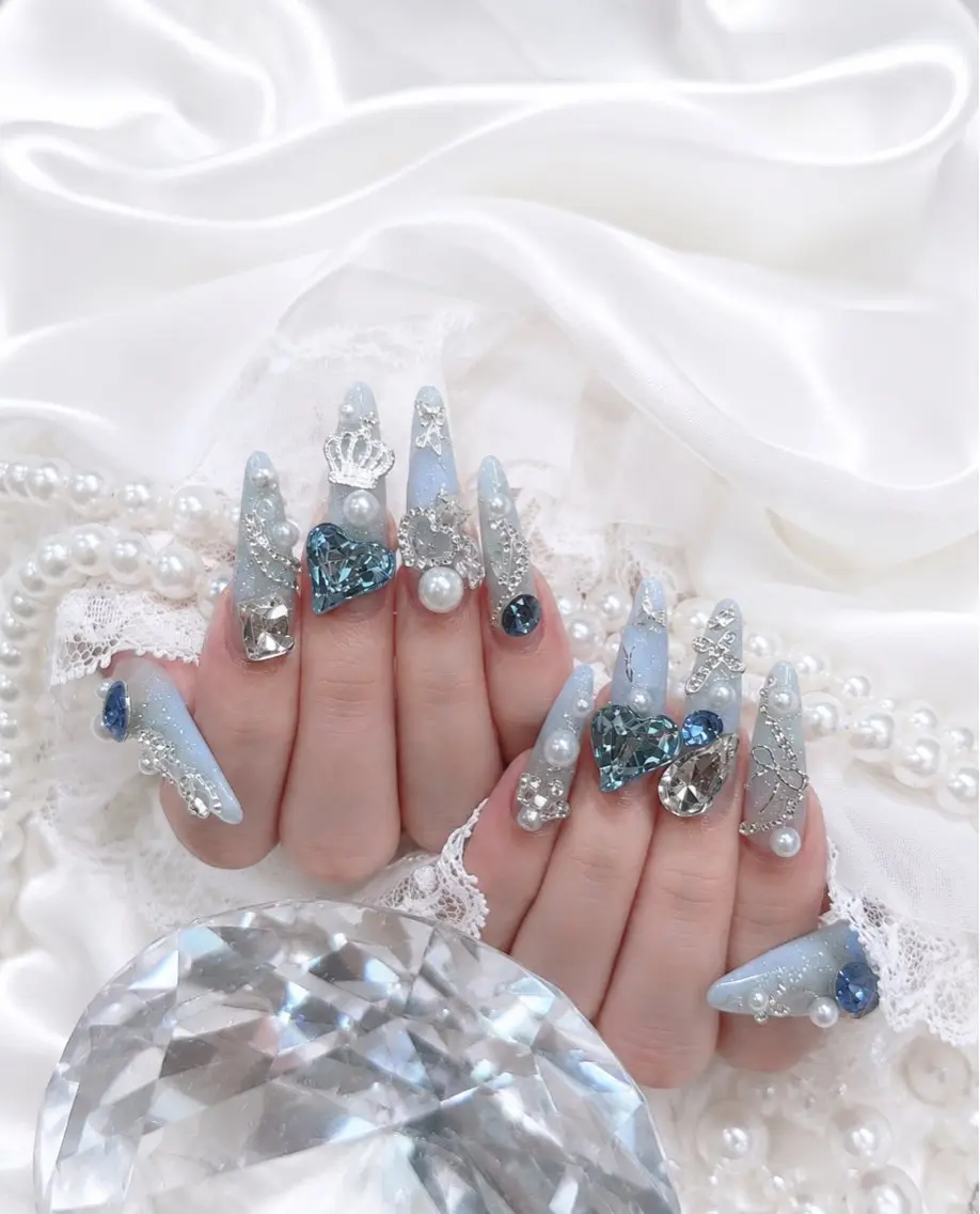 ネイル ハンドネイル Lunaa 池袋のネイルデザイン