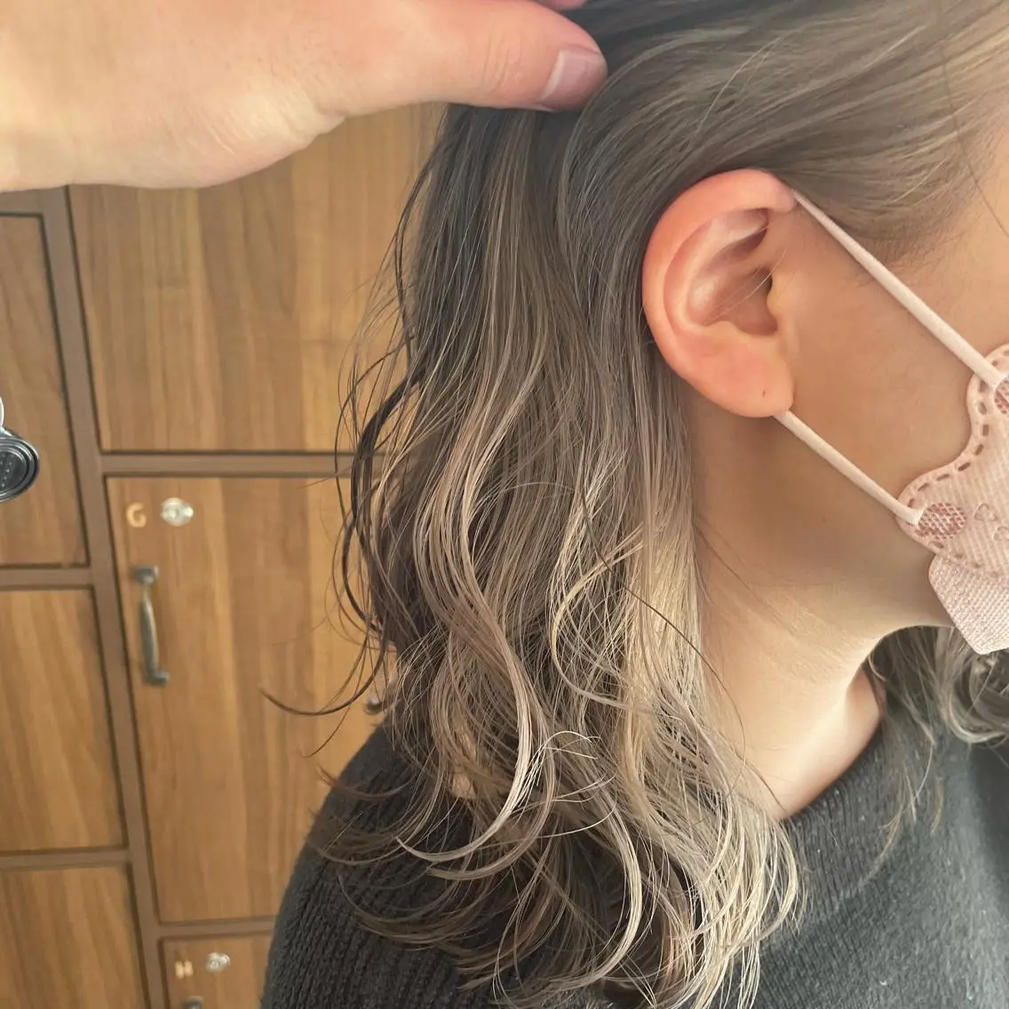 ミディアム カラー ヘアアレンジ イヤリングカラー ヘアカラー トリートメント 🎗秋山勇/ GEAR.代表のヘアスタイル