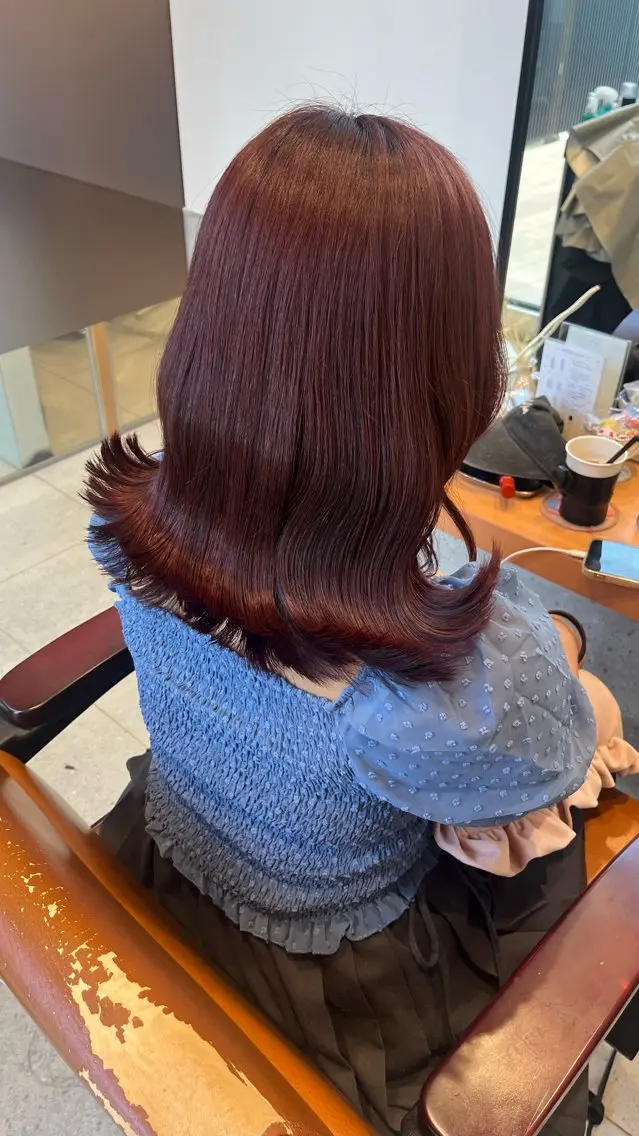 ミディアム カラー カット ヘアカラー トリートメント 大人girly🛋️ 🤍yukakoのヘアスタイル