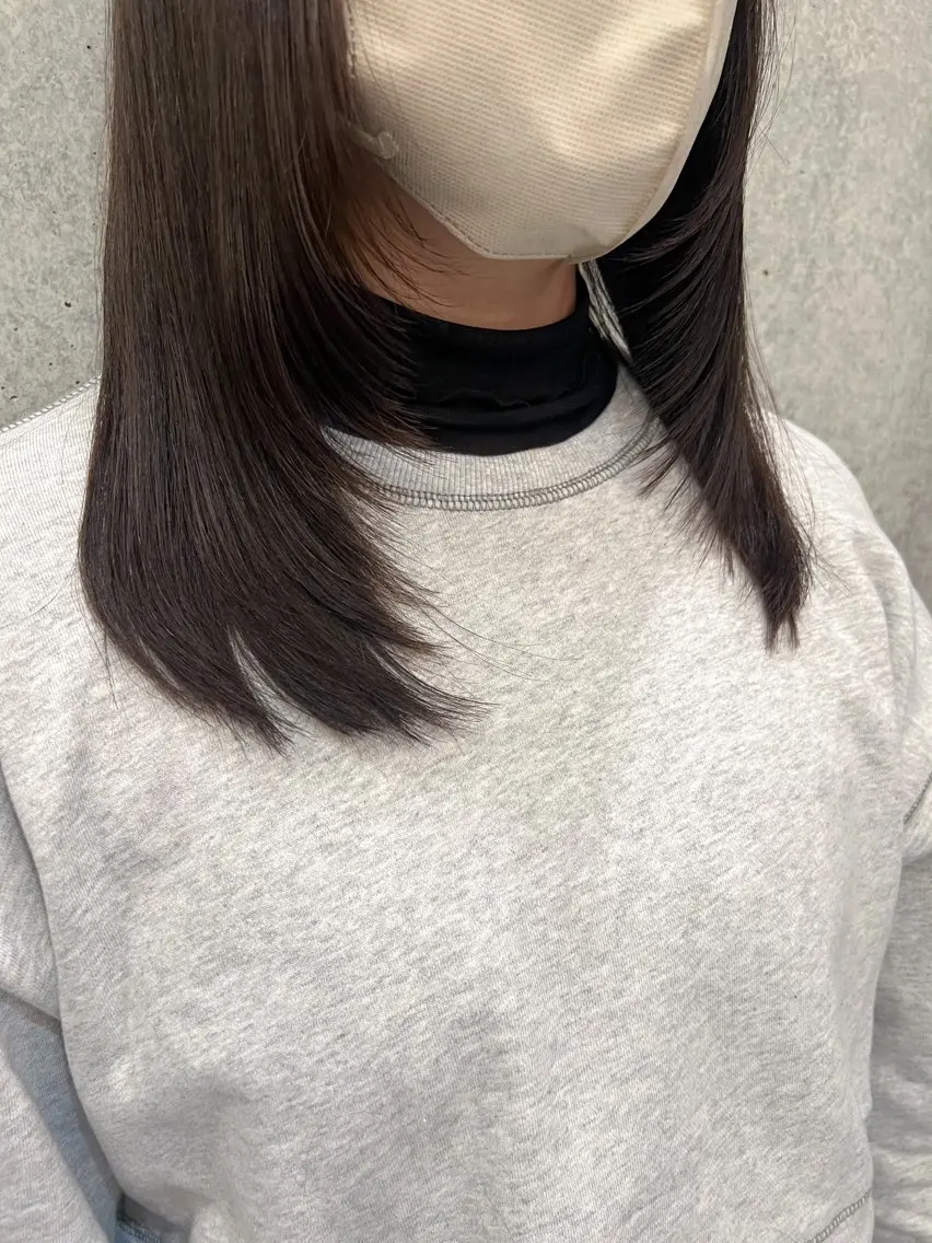 セミロング カット 宮田 凪沙のヘアスタイル