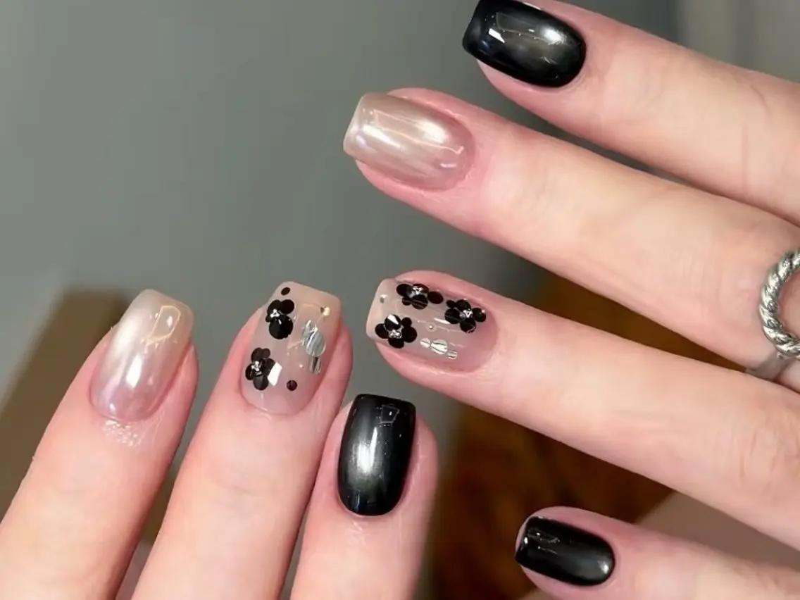 ネイル 💅🏻 ayakaのネイルデザイン