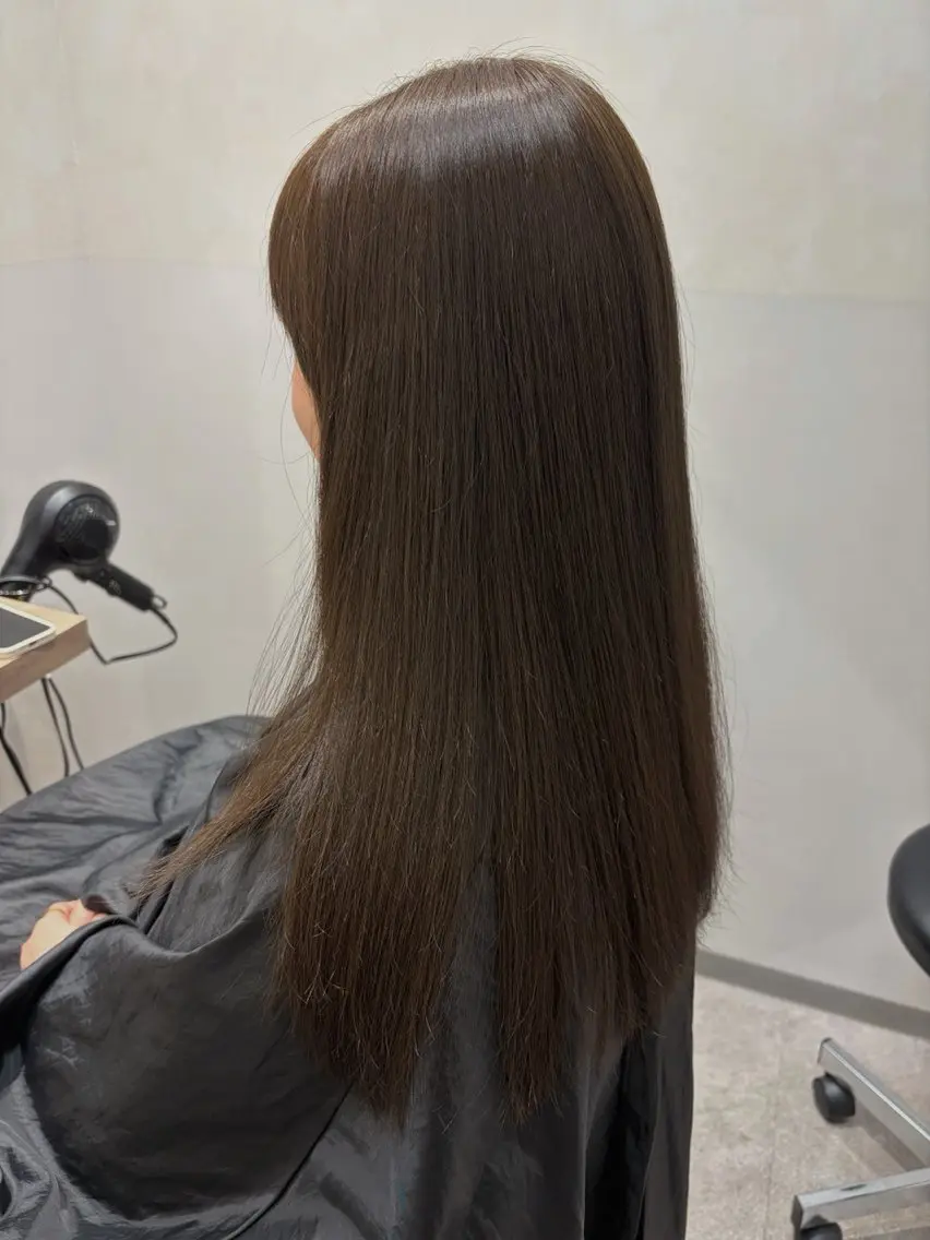 ミディアム カラー 透明感カラー オリーブカラー オレンジ カット ヘアカラー トリートメント 砂原 ひよりのヘアスタイル