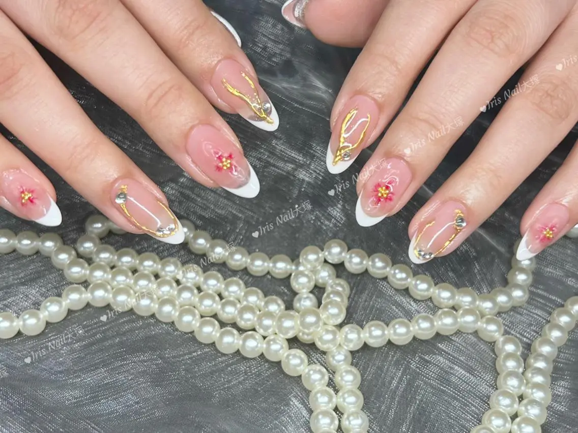 ネイル ハンドネイル Rosaline 💕💕のネイルデザイン