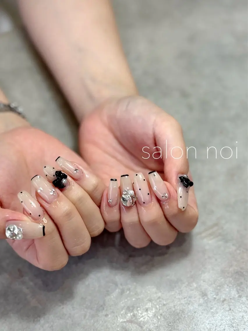 ネイル ドット ハンドネイル salon noiのネイルデザイン