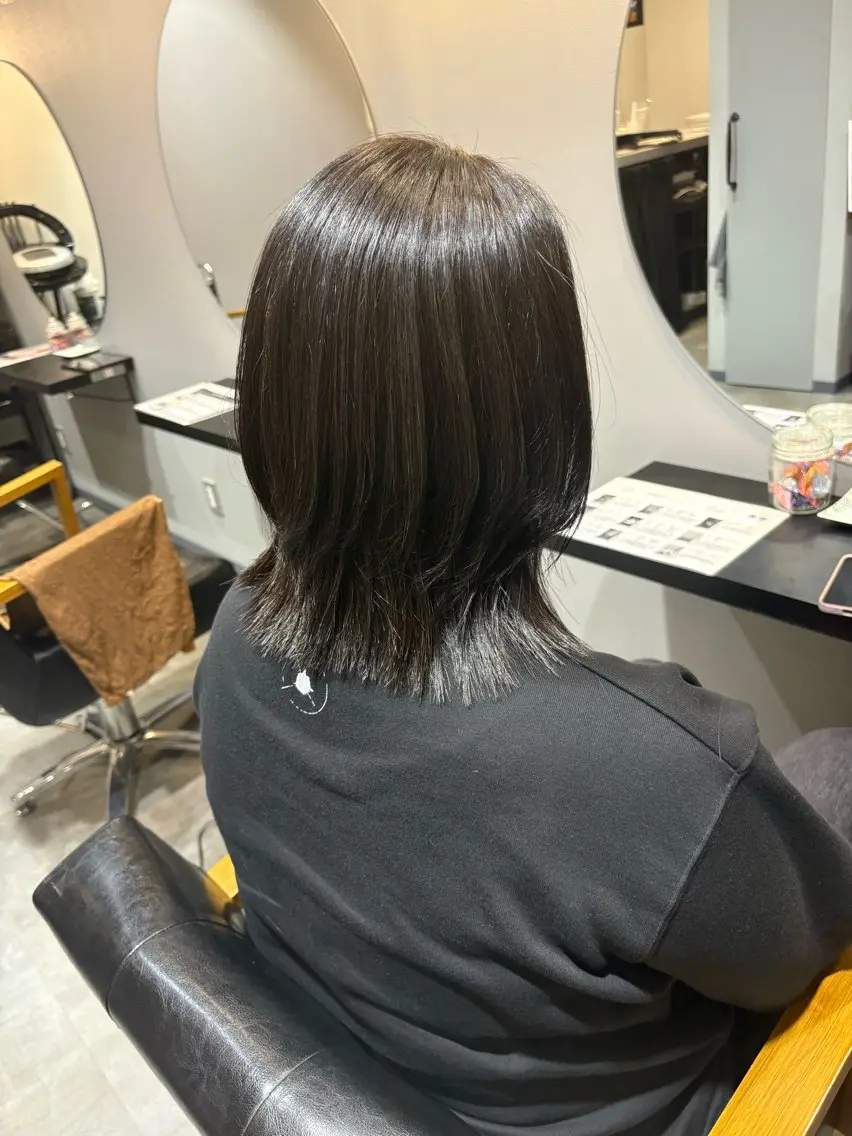 ミディアム カット 縮毛矯正 小堀 いぶきのヘアスタイル