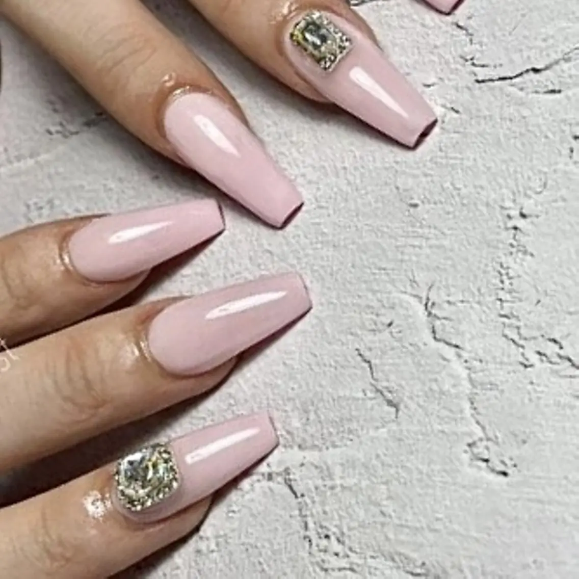 ネイル ハンドネイル 🦋y y Nail 🤍のネイルデザイン