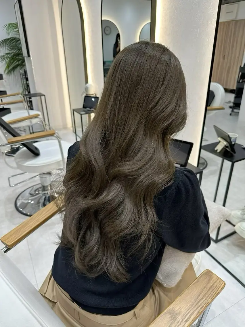 ロング カラー アッシュ ベージュカラー ブラウンカラー 透明感カラー グレージュ 福田 れん/個室 ReFa認定サロンのヘアスタイル