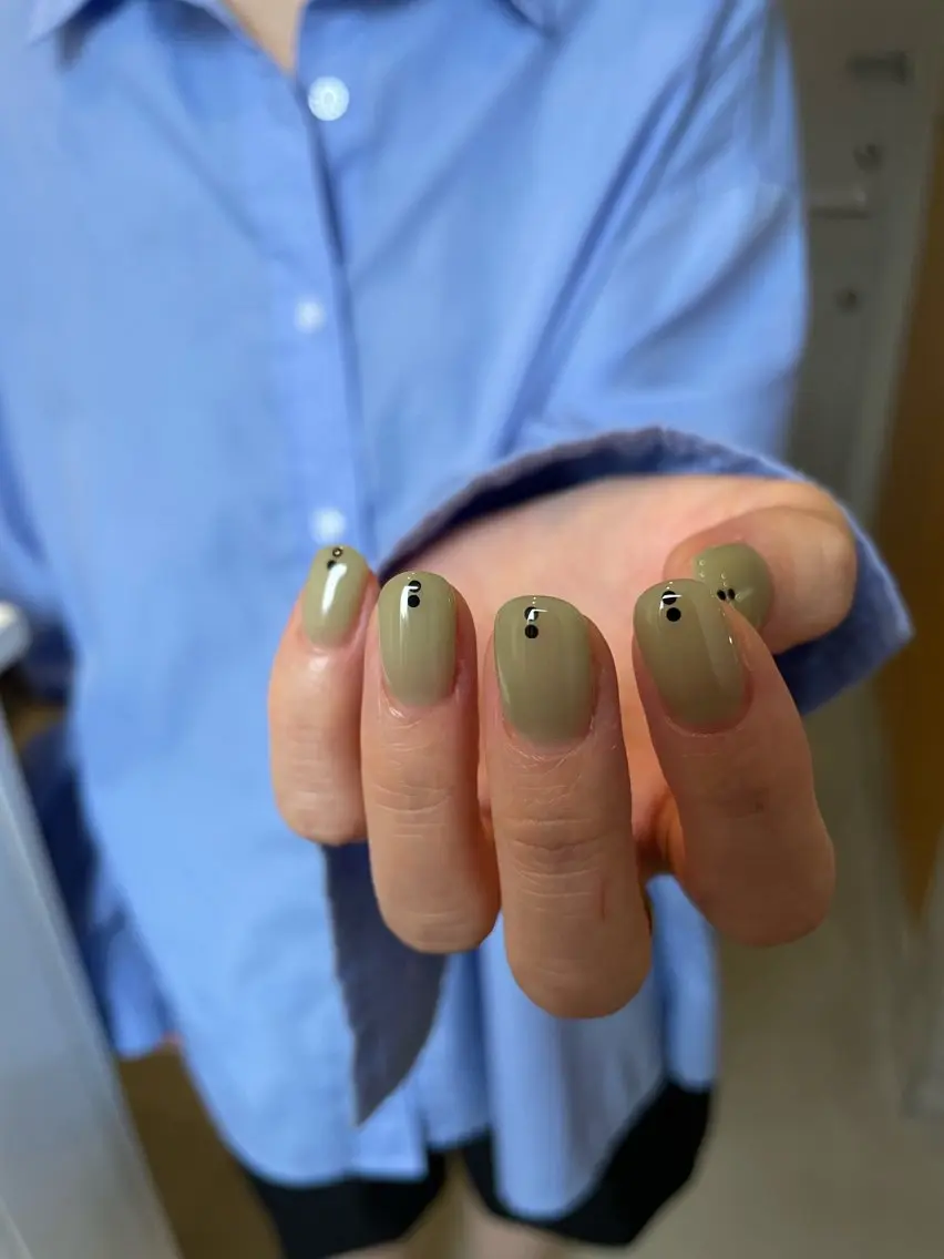 ネイル ホログラムネイル ワンカラーネイル ハンドネイル roof nailのネイルデザイン