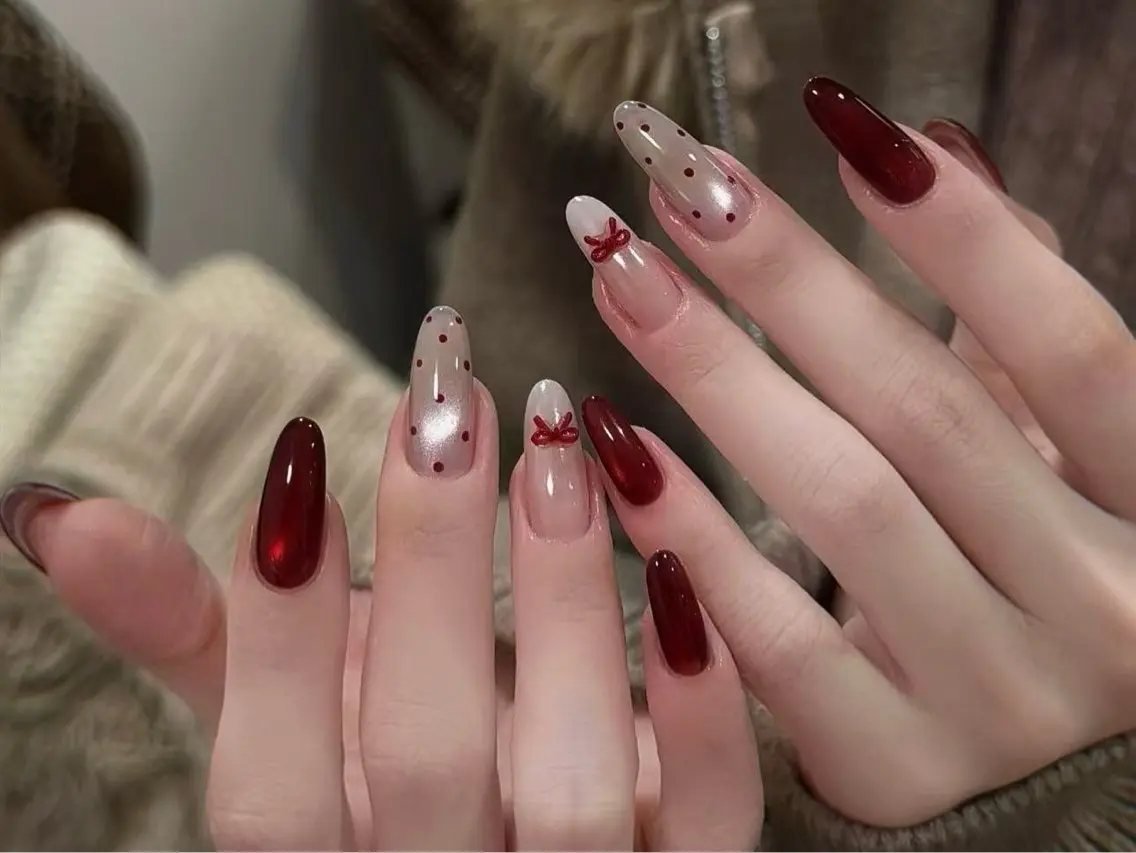 ネイル チークネイル 長さ出し フットネイル フレンチネイル ジェルネイル Saran Nailstudioのネイルデザイン