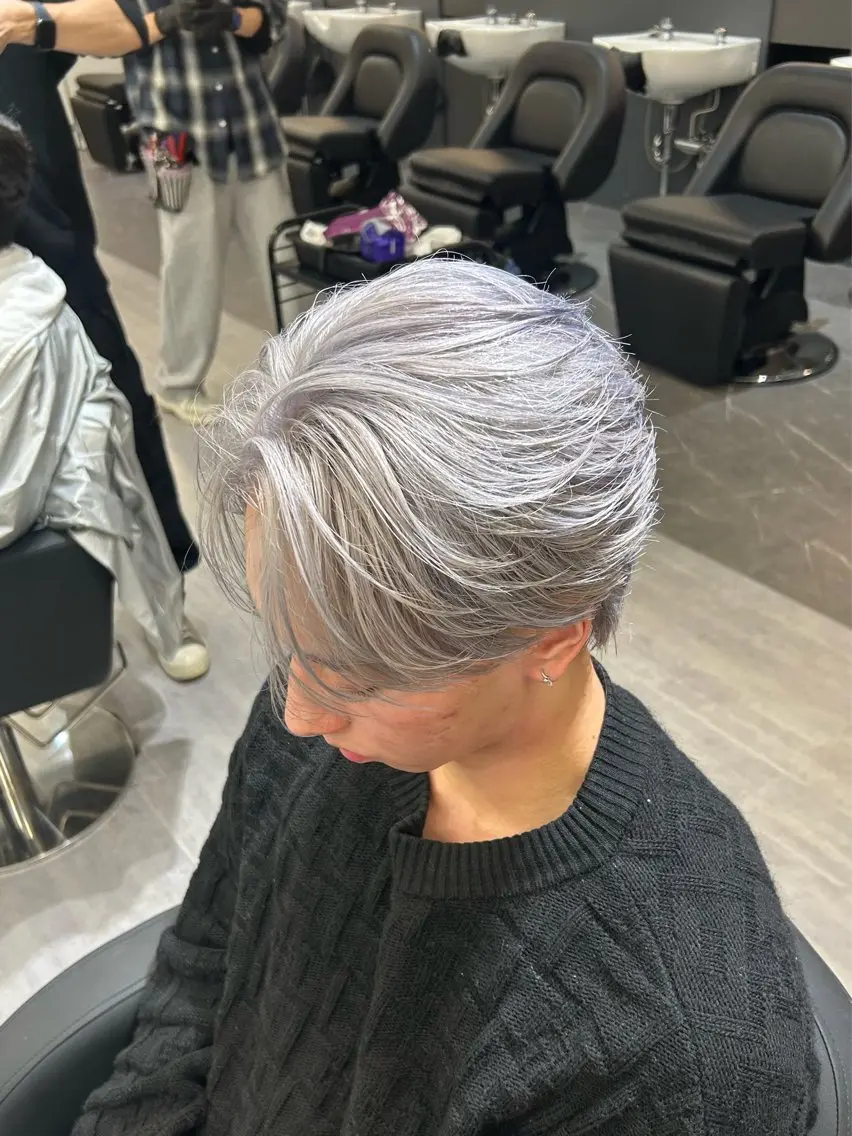 ショート カラー 河野 大輝のヘアスタイル