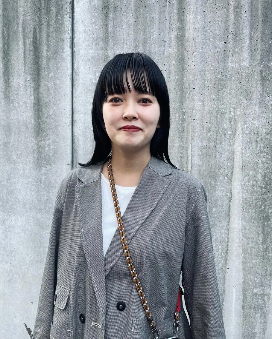 ミディアム カラー Basis 田口豪司のヘアスタイル