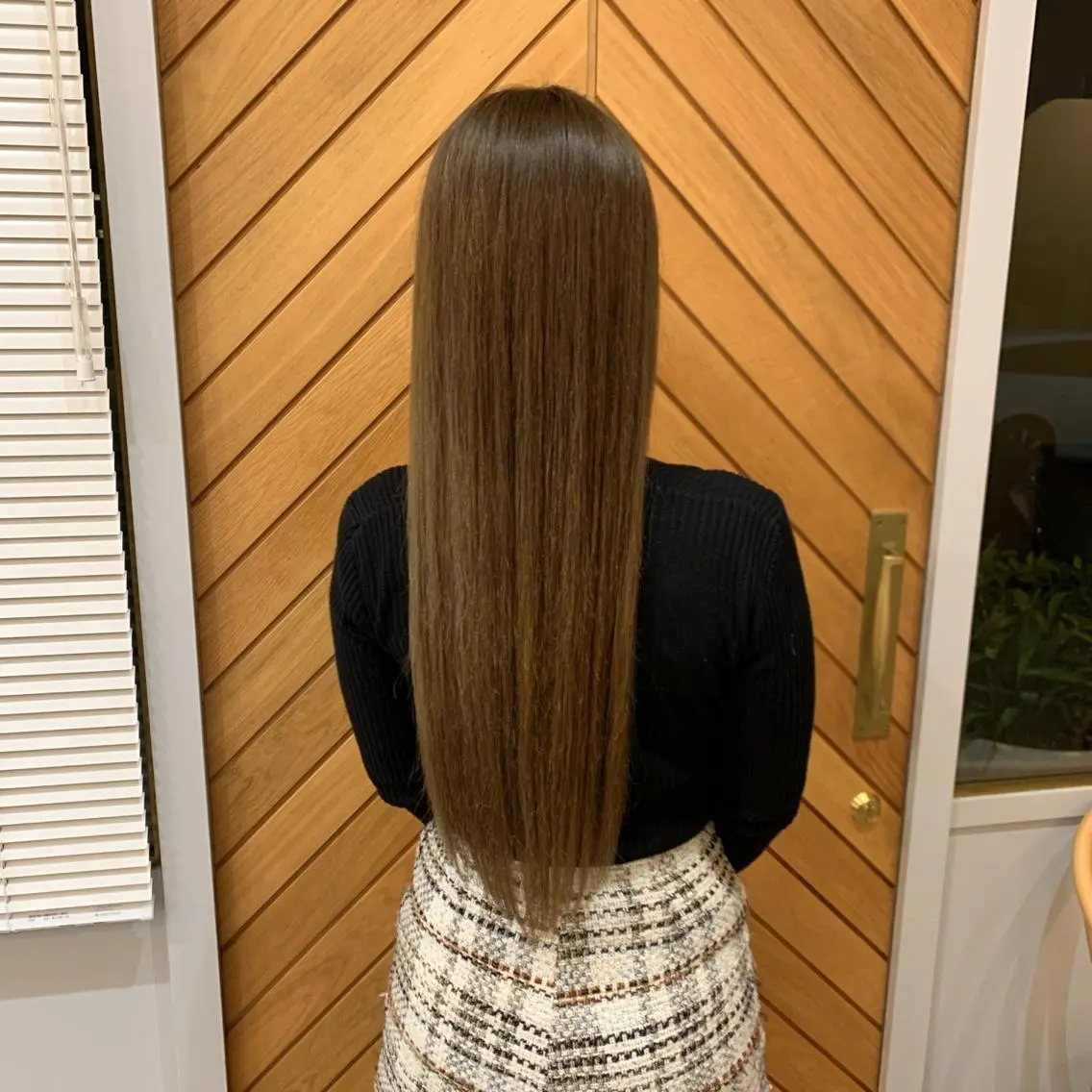 セミロング カラー ブリーチ グラデーションカラー 前田 美佑のヘアスタイル