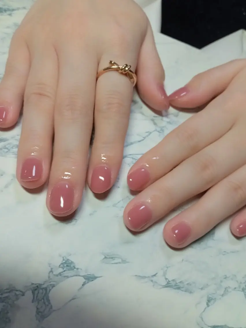 ネイル 長さ出し ジェルネイル キラキラネイル ラメ(グリッター) ラメグラデーション ハンドネイル flure de neige yukiのネイルデザイン