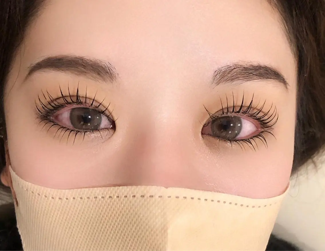 ネイル マツエク・マツパ アイブロウ 眉カラー 韓国風マツエク パリジェンヌラッシュリフト まつげパーマ ワンホンマツエク ハンドネイル フットネイル ハンドケア Nail&eye Belire 新宿のネイルデザイン