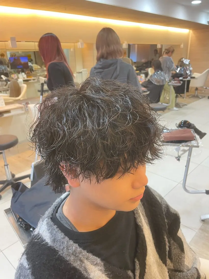 メンズ骨格矯正カット＋シャンプー＋眉カット💇の写真