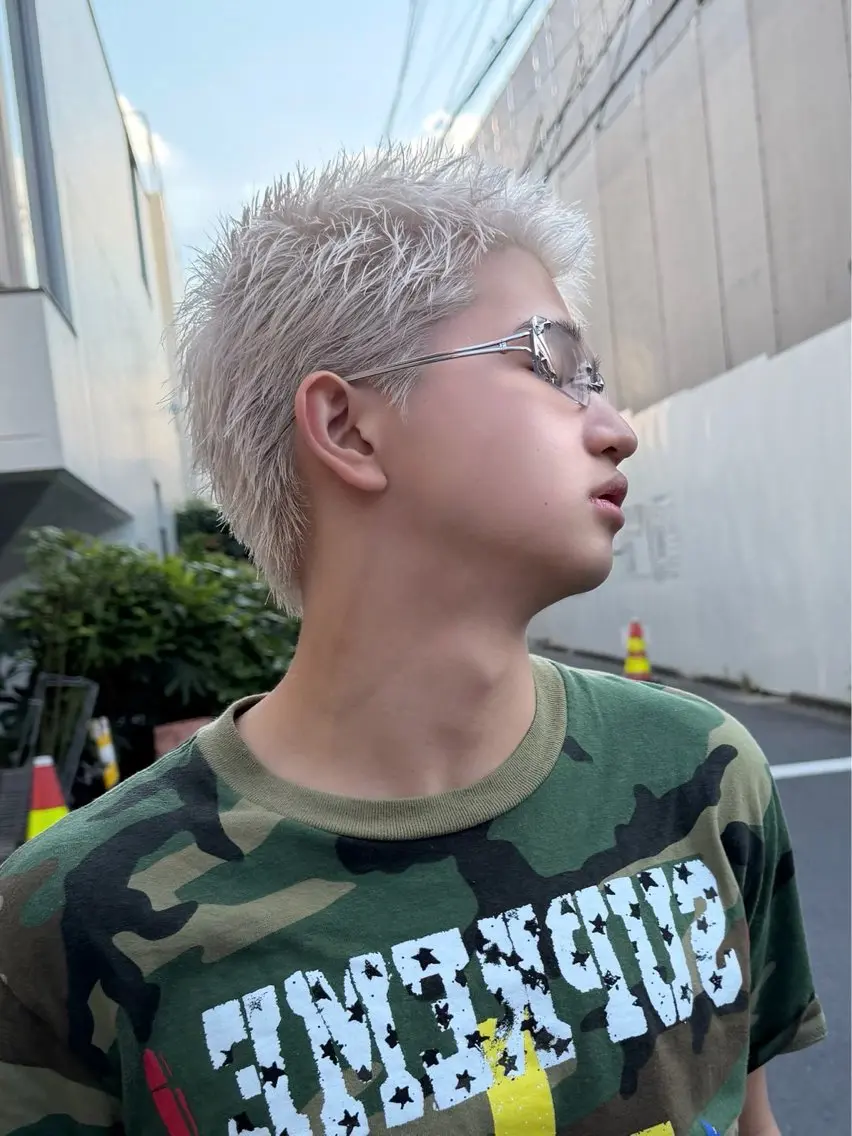 カラー ヘアアレンジ メンズ メンズハイトーン ハイトーンカラー ヘアカラー (メンズ特化)AKI /古本晃大のヘアスタイル