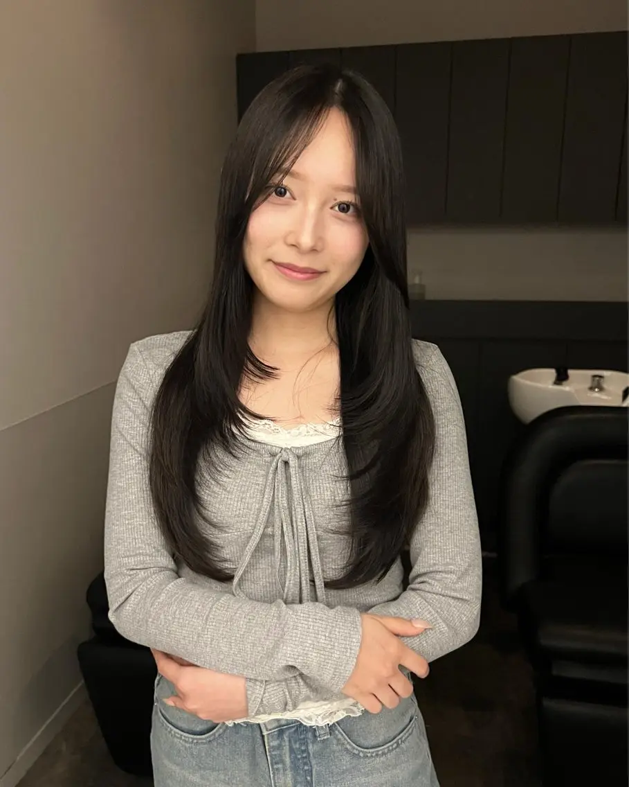 ロング ハイレイヤー レイヤーカット レイヤーカット 顔周りカットYUKIのヘアスタイル