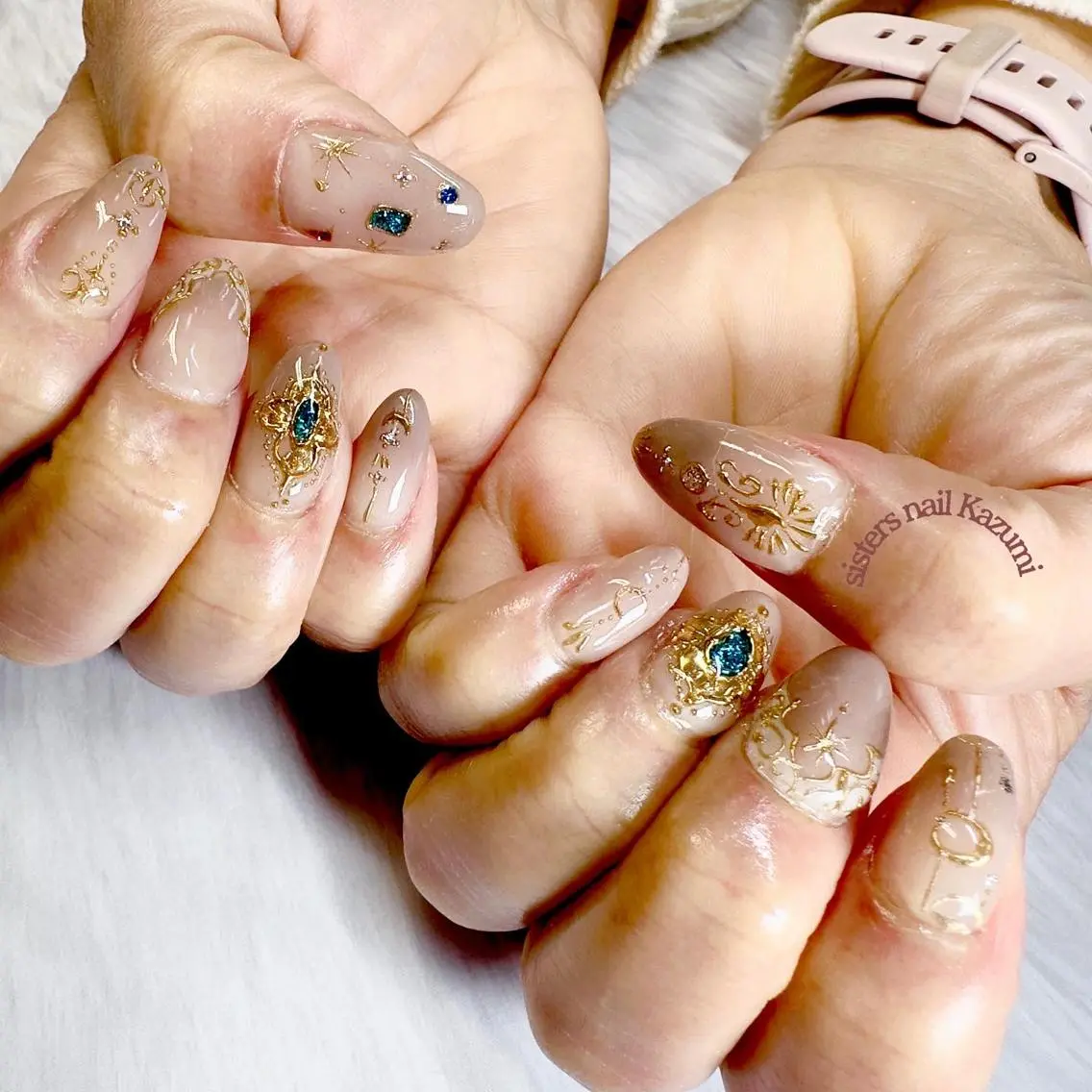 ネイル アートネイル グラデーション キラキラネイル ミラーネイル ニュアンスネイル sisters nail.fのネイルデザイン