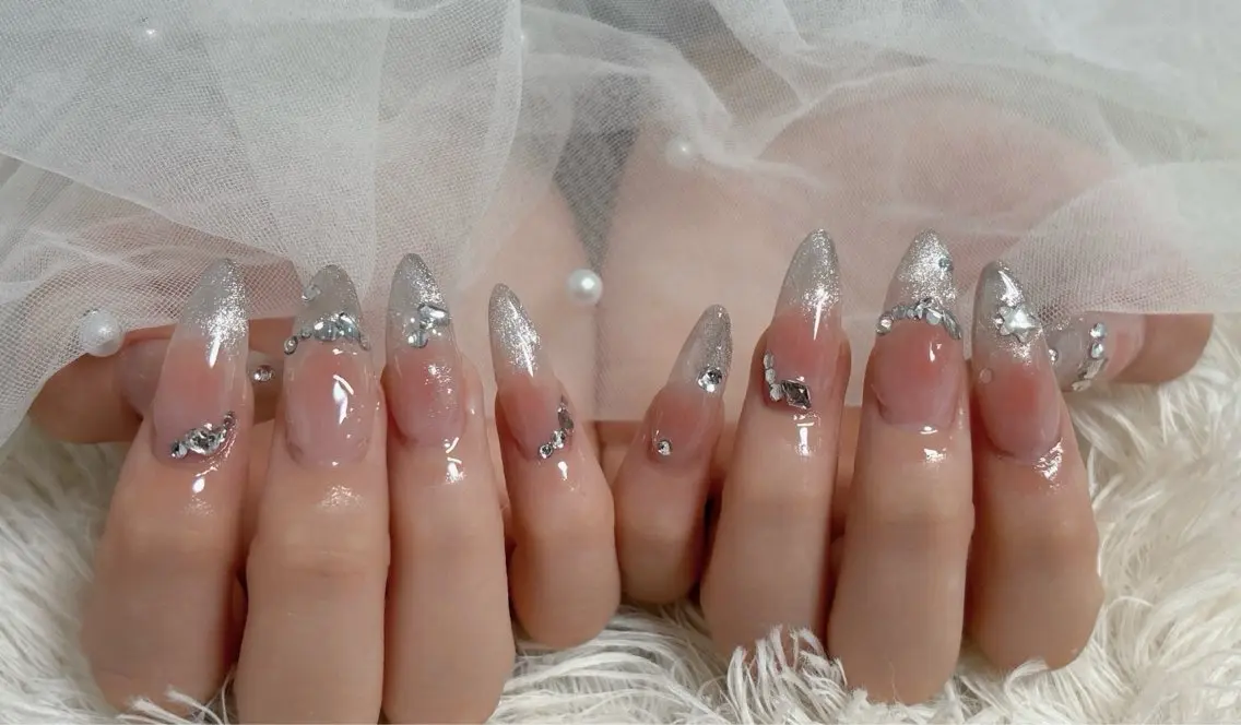 ネイル チークネイル マグネットネイル ハンドネイル nail salon はるりのネイルデザイン