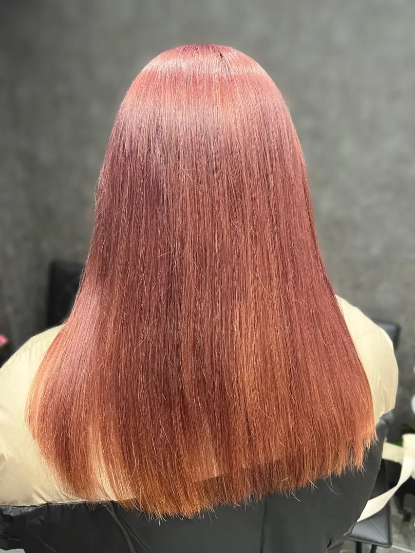 ロング カラー ベージュカラー ピンクカラー ピンクベージュ ヘアカラー 久留生 隼斗のヘアスタイル