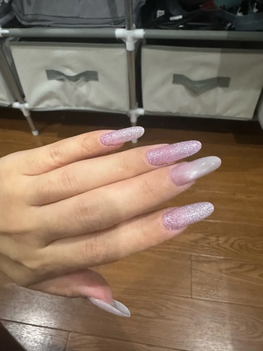 ネイル カク レイシンのネイルデザイン