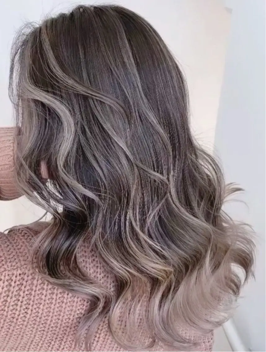 セミロング カラー パーマ ヘアアレンジ バレイヤージュ ブリーチ ケアブリーチ 透明感カラー ハイライトカラー ヘアカラー トリートメント バレイヤージュ 藤沢 髪質改善 竹内ケンゴのヘアスタイル