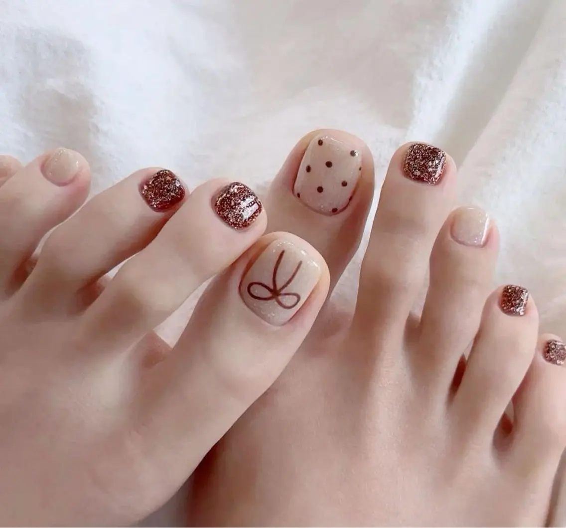 ネイル フットネイル シンプルネイル akina nailsのネイルデザイン