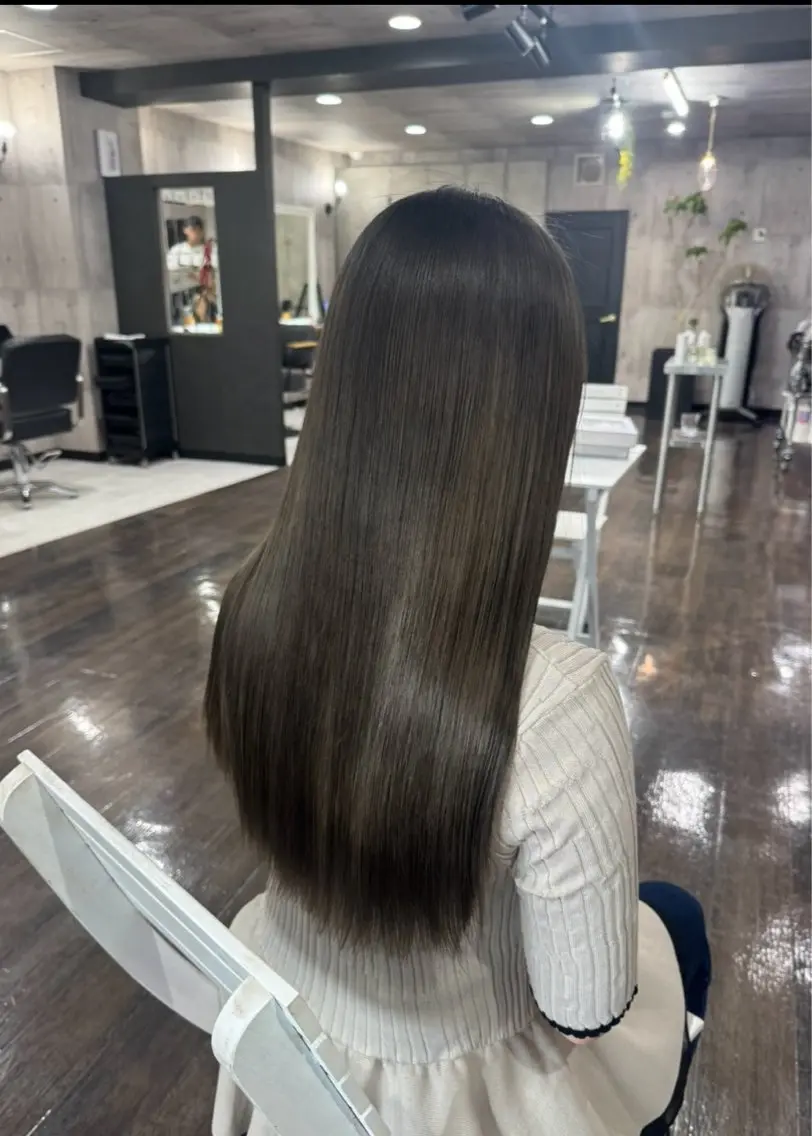 ロング レイヤーカット特化 💜SARIのヘアスタイル