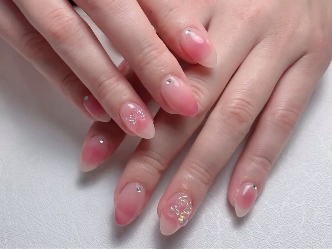 ネイル フレンチネイル ジェルネイル ガラスフレンチ 韓国ネイル ラメ(グリッター) ハンドネイル 中野駅から2分 MEO NAILのネイルデザイン