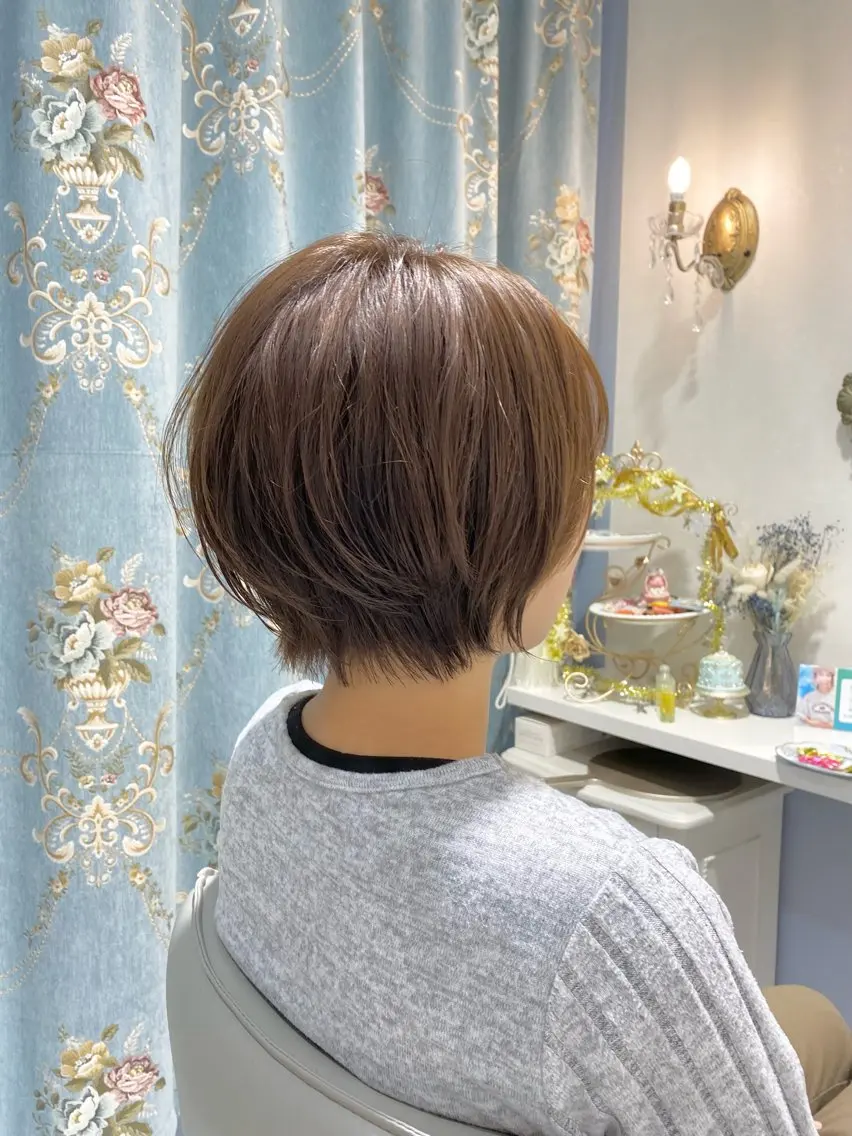 ショート カラー MASUMI／ 川西能勢口LUMIAのヘアスタイル