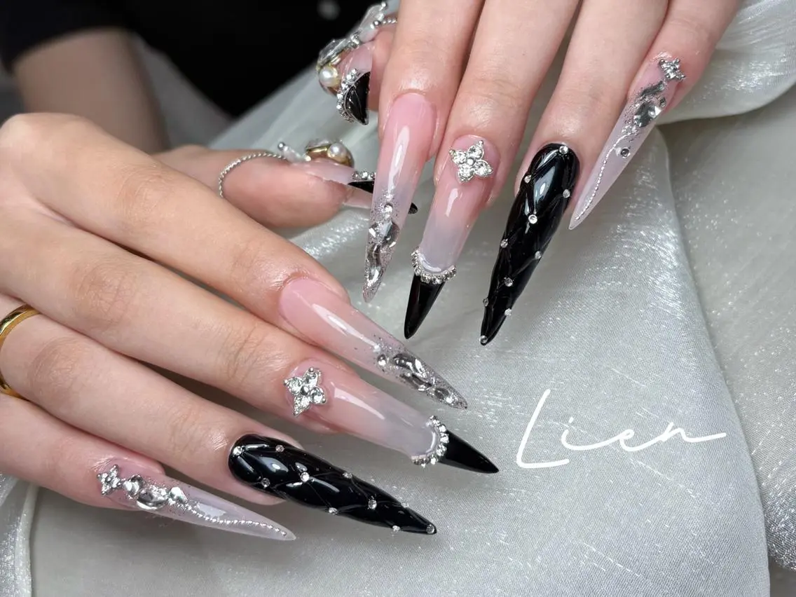 ネイル 👛Lien nails🎀のネイルデザイン