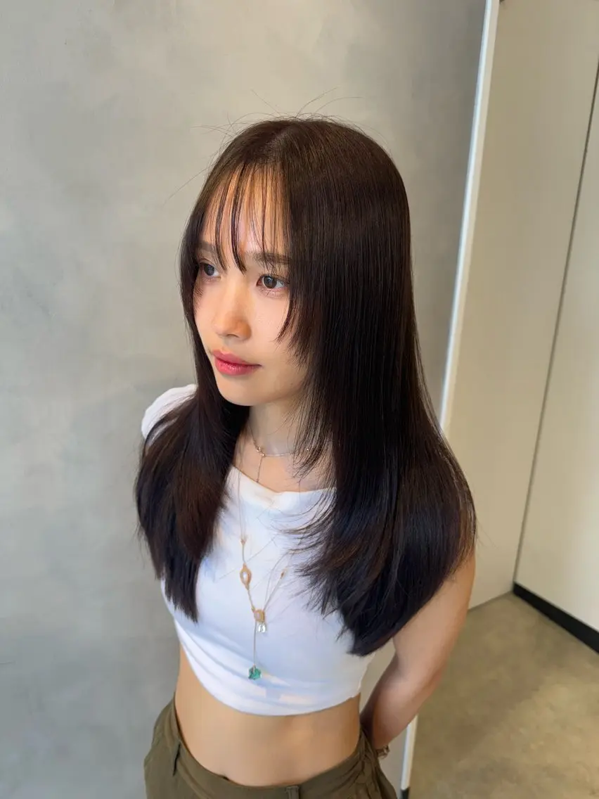 セミロング カラー ブラウンカラー パープルカラー パープルブラウン バイオレットカラー バイオレットブラウン 透明感カラー✨艶髪 制作🌱山根あゆみのヘアスタイル