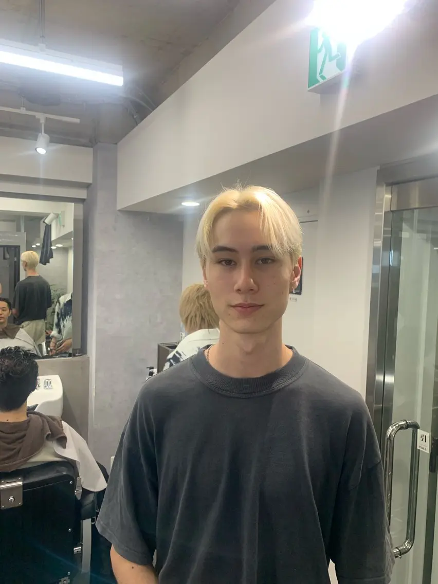 ミディアム ウルフカット 新宿メンズカット💈 瀧瀬 剣也のヘアスタイル