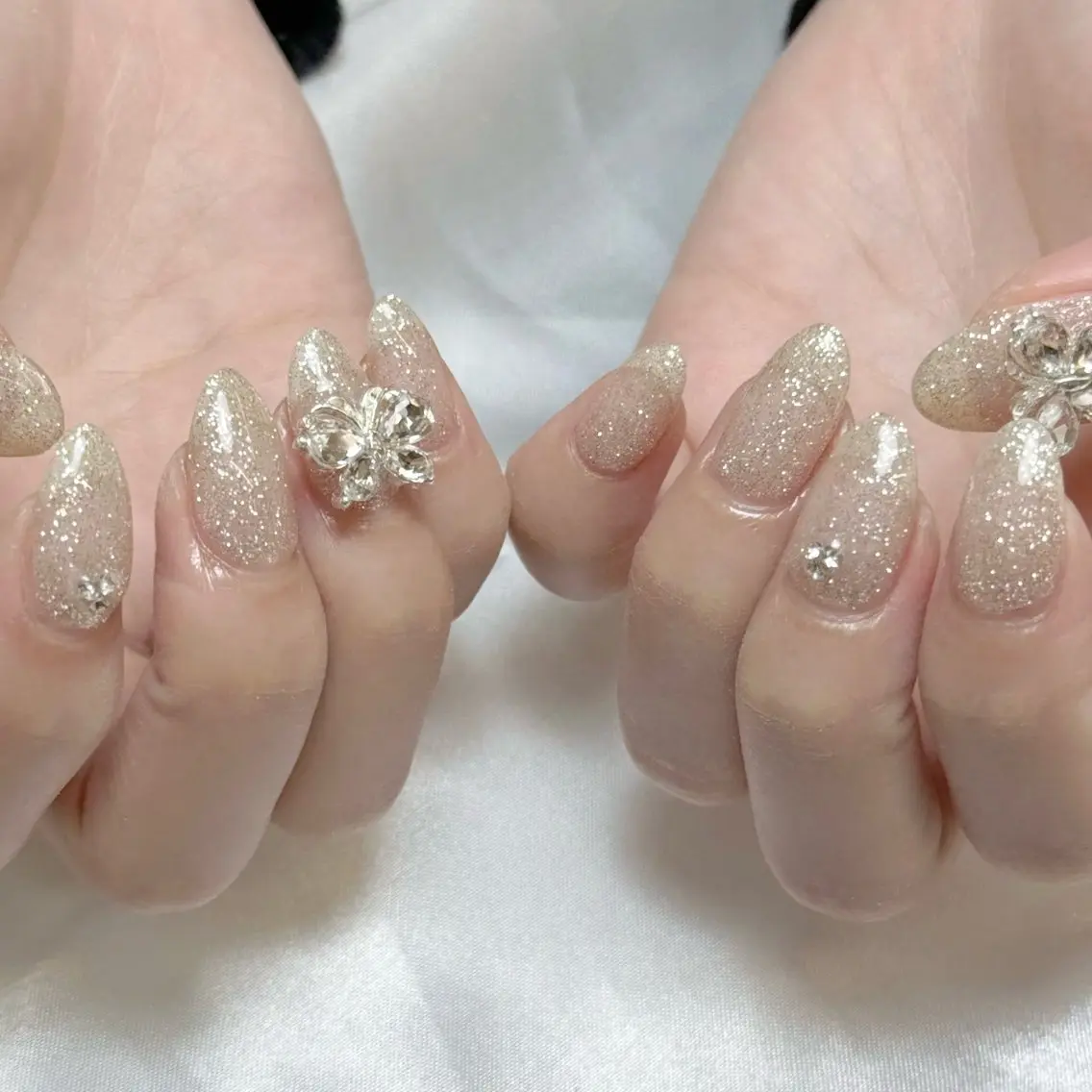 ネイル オーロラネイル ブルー フラッシュネイル フットネイル フレンチネイル 🌷yui ネイル🌷のネイルデザイン