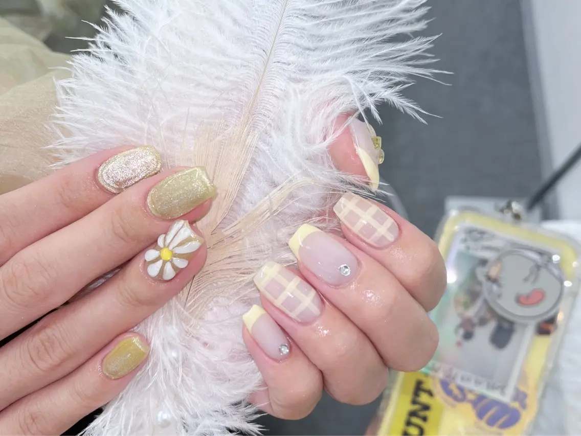 ネイル Glow Nail スカルプ専門店のネイルデザイン