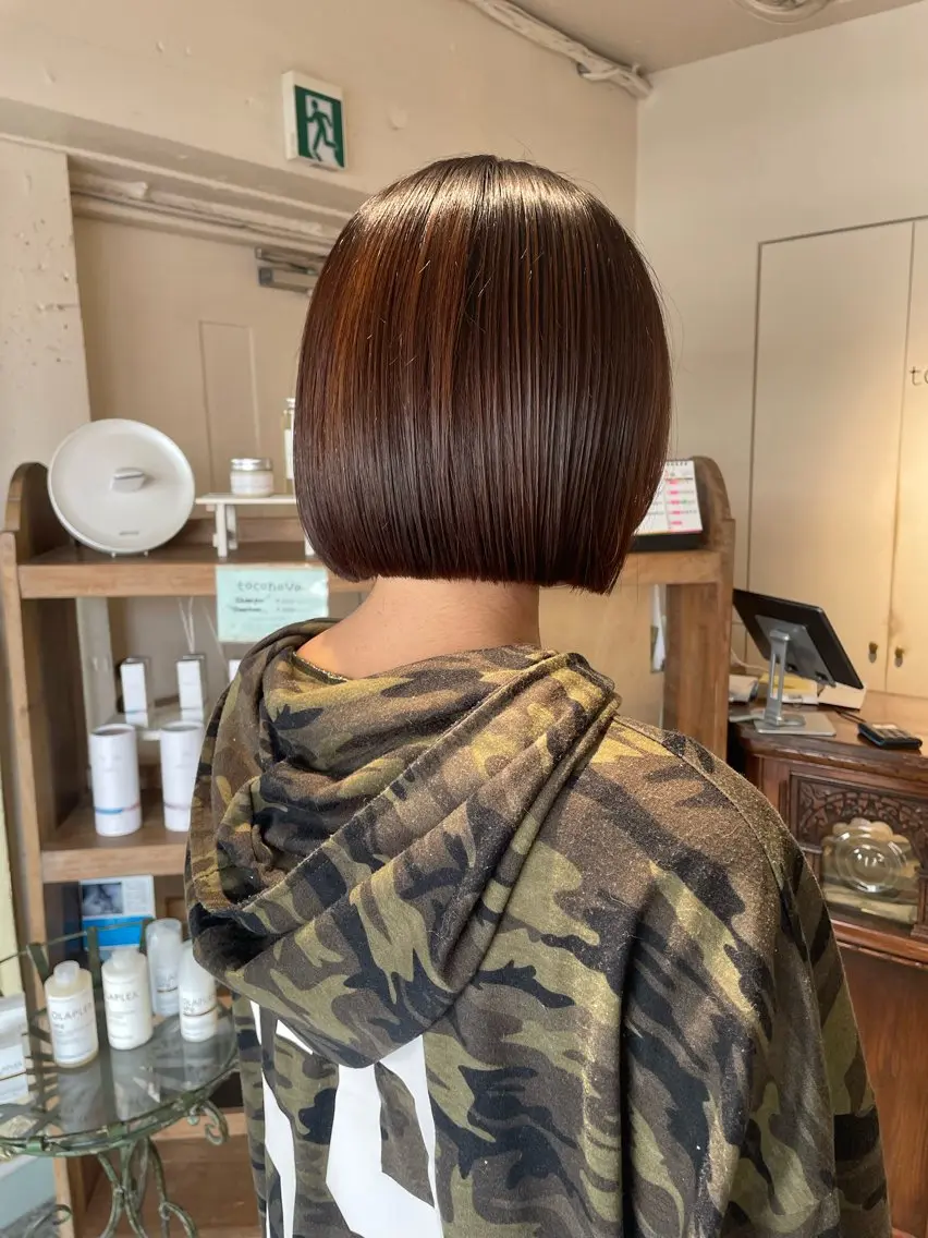 ショート ボブ カット 透明感カラー🫧/ レイヤー/髪質改善のヘアスタイル