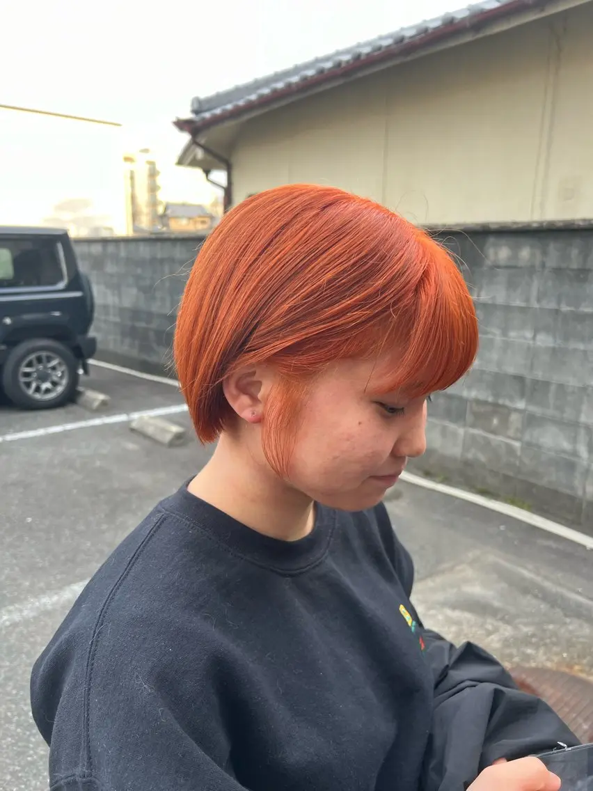 ショート カラー ヘアカラー ROZAgerme 落海一花🦋のヘアスタイル