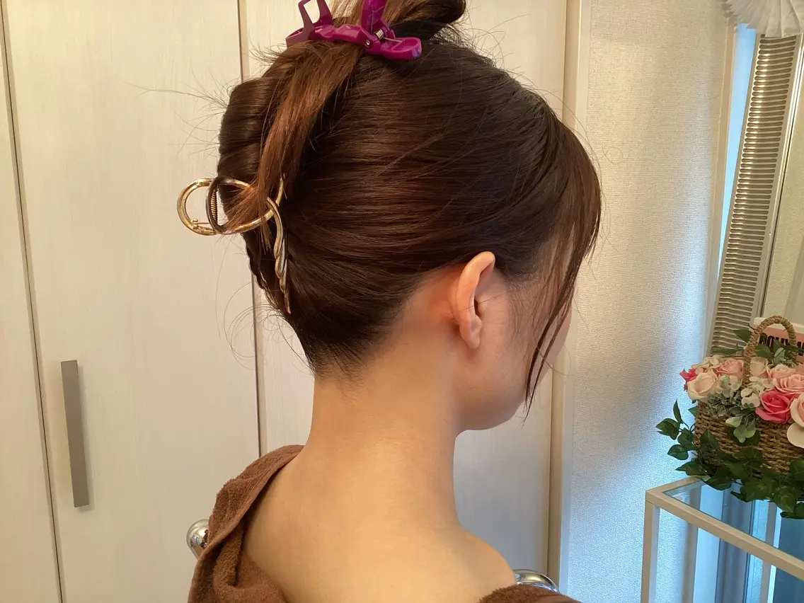 志賀 千鶴のヘアスタイル