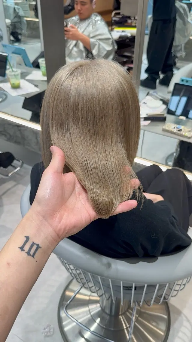 ミディアム カラー ヘアカラー トリートメント Aster 店長 れおんのヘアスタイル