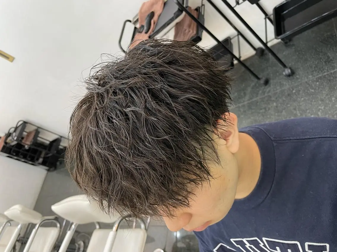 ショート パーマ メンズ カット パーマ 💇🏻‍♂️パーマ ニキ✨本田龍斗のヘアスタイル