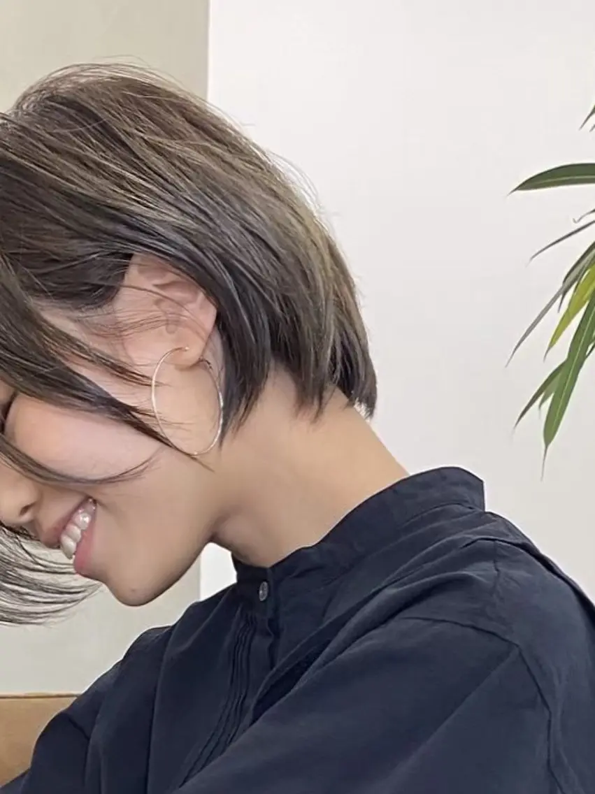 カラー 江坂 misaki のヘアスタイル