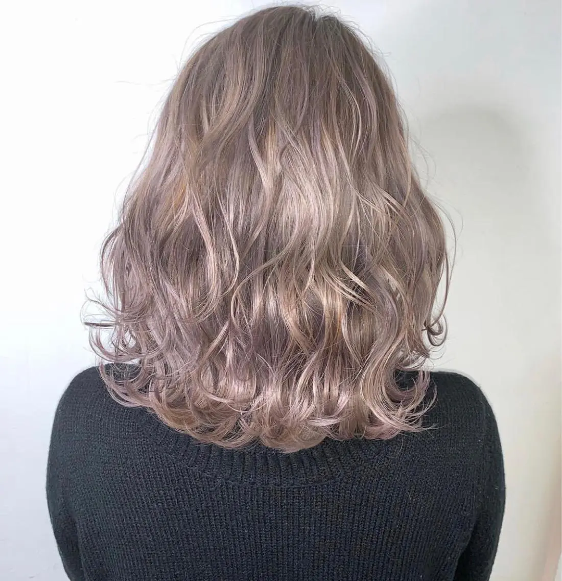 ミディアム カラー カット ヘアカラー トリートメント 美髪・透明感カラー 西川仁弥のヘアスタイル