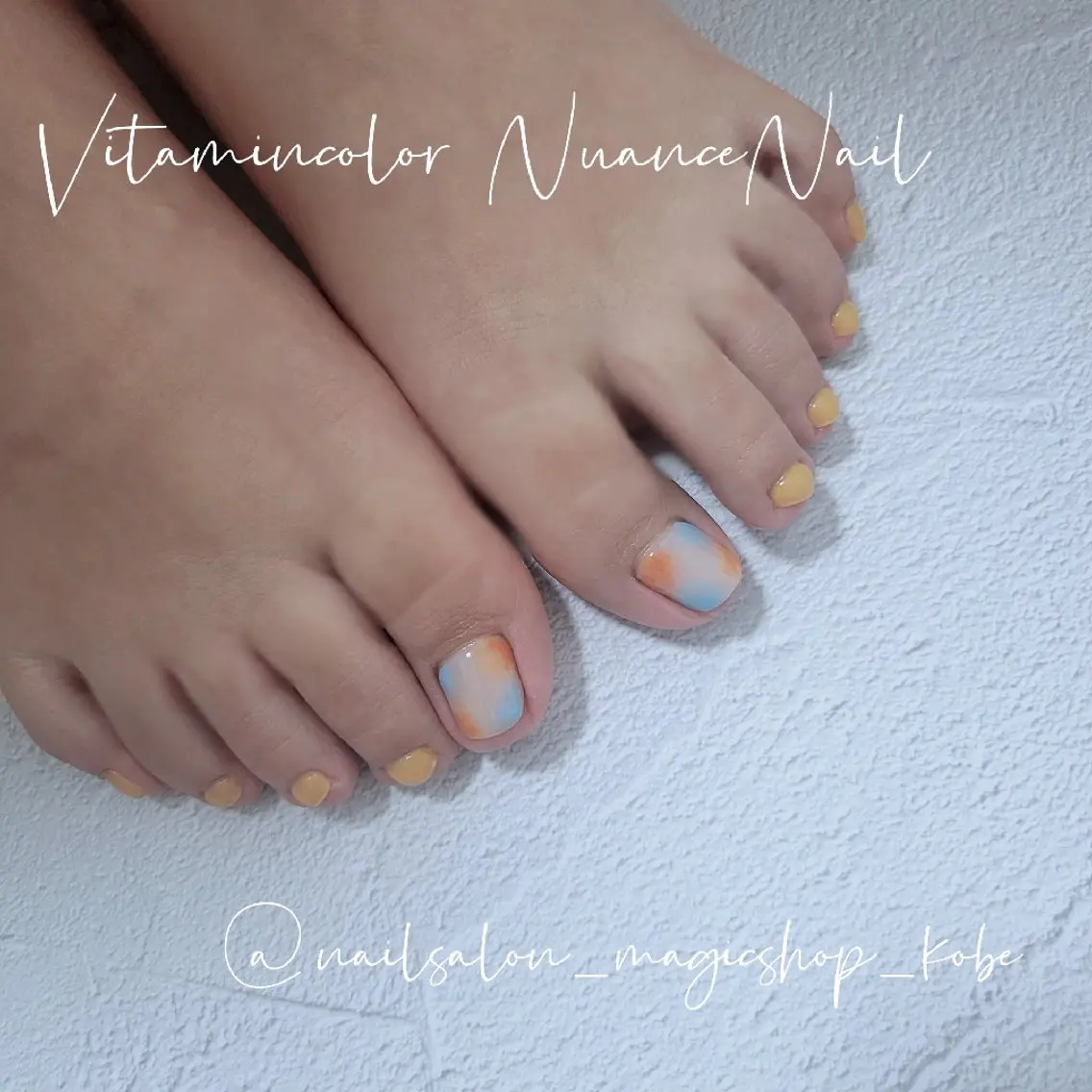 ネイル アートネイル ブルー フットネイル ジェルネイル ニュアンスネイル フットネイル Nailsalon MagicShopのネイルデザイン