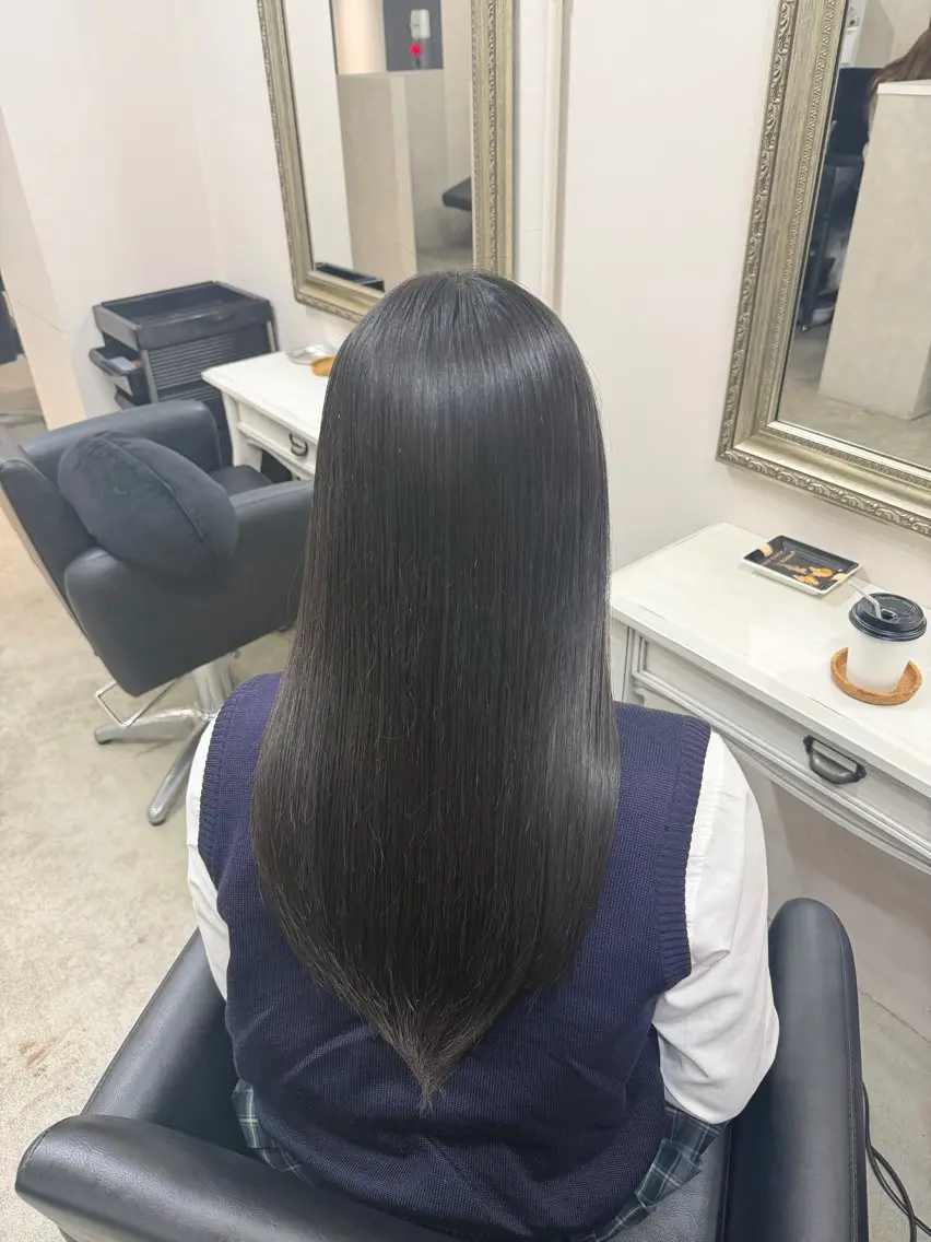 ロング 顔まわりレイヤー 顔周りカット レイヤーカット 縮毛矯正 カット 縮毛矯正 トリートメント 縮毛矯正/艶髪/透明 感カラー/NENEのヘアスタイル